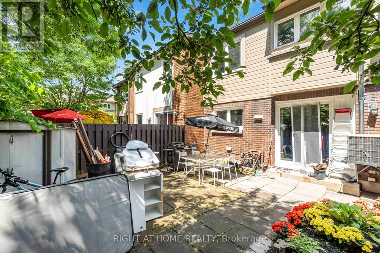 28517731/3-21-midland-crescent/arlington-woods/ottawa/ontario/K2H8P6_26
