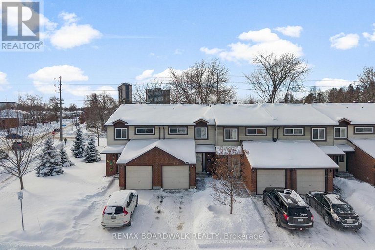 29296508/402-sandhamn-private/hunt-club-parkgreenboro/ottawa/ontario/K1T2Y9_24