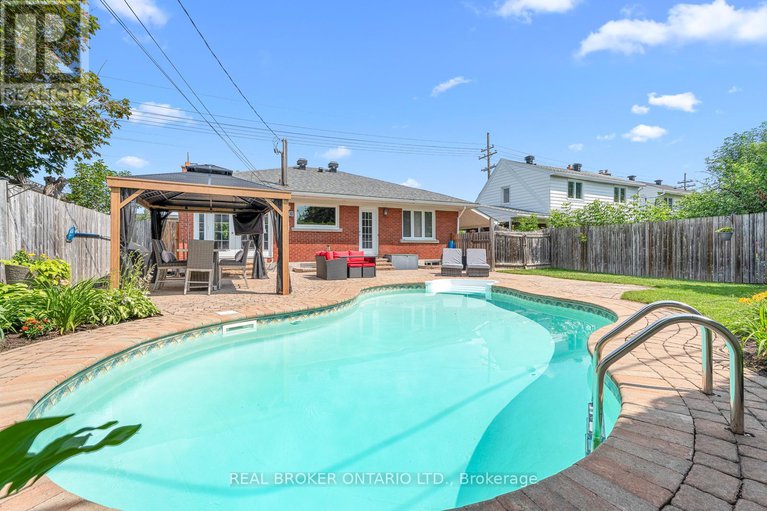 28629016/752-smyth-road/elmvale-acres/ottawa/ontario/K1G1P1_6
