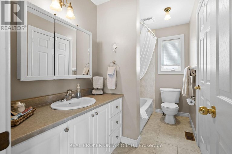 28940713/2486-county-rd-18-concession/kemptville/north-grenville/ontario/K0G1J0_43