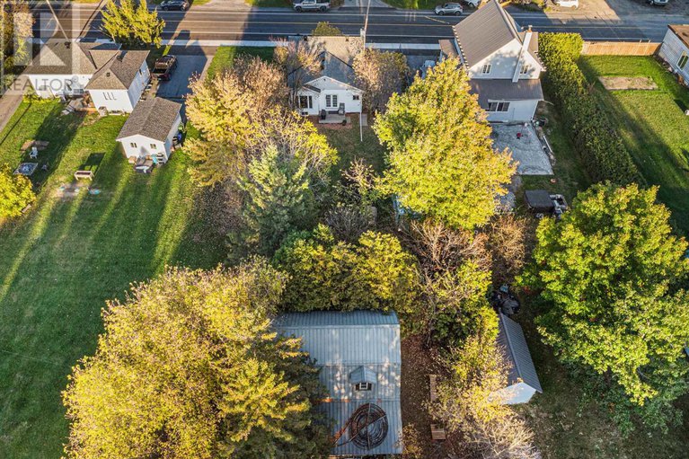 28998331/3498-sarsfield-road/cumberland-west/ottawa/ontario/K0A3E0_21