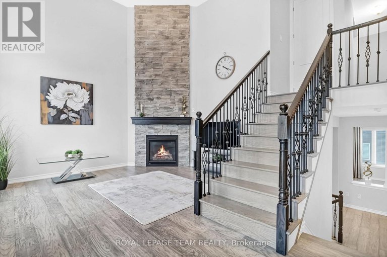 29523108/405-aphelion-crescent/half-moon-bay/ottawa/ontario/K2J6N6_24