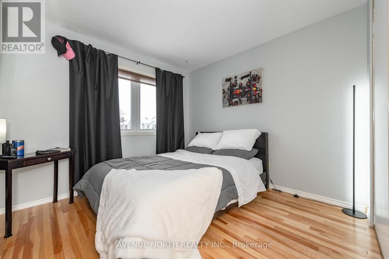 29251026/128-midsummer-terrace/queenswood-heights-south/ottawa/ontario/K1E3V3_31