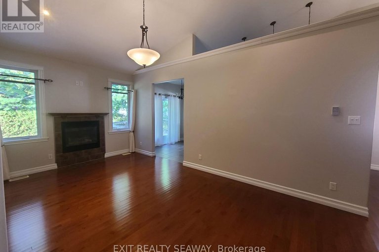 28854316/4294-schell-street/south-dundas-williamsburgh-twp/south-dundas/ontario/K0C2H0_5