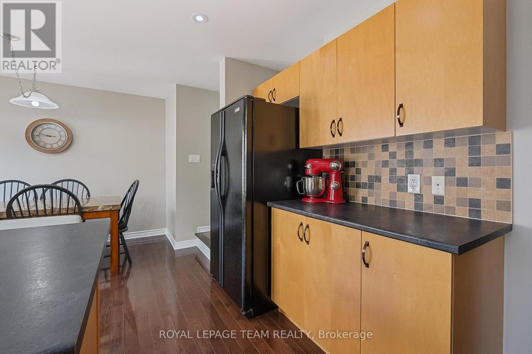 28669844/127-harmattan-avenue/stittsville-north/ottawa/ontario/K2S0E4_21