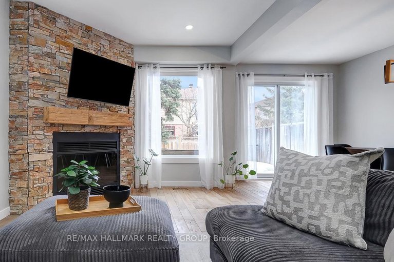 29513772/78-havenhurst-crescent/hunt-club-parkgreenboro/ottawa/ontario/K1T3G5_11