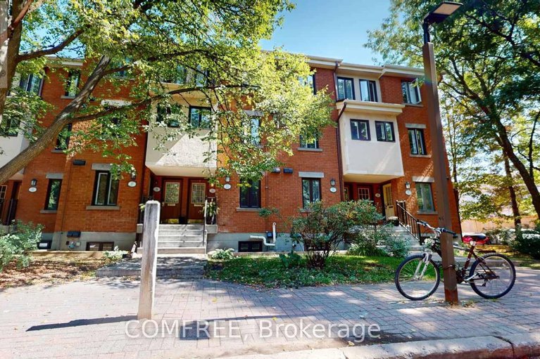 28884513/100-23-blue-moon-private/manor-park/ottawa/ontario/K1K4K5_1