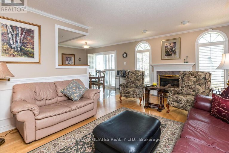 28461946/32-mika-street/stittsville-north/ottawa/ontario/K2S1K8_6