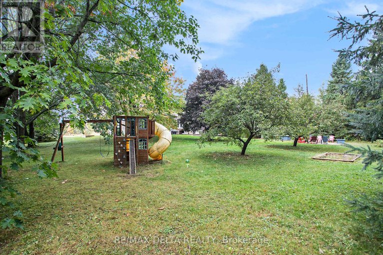 28905396/3569-marcil-road/clarencerockland-twp/clarence-rockland/ontario/K0A1E0_37