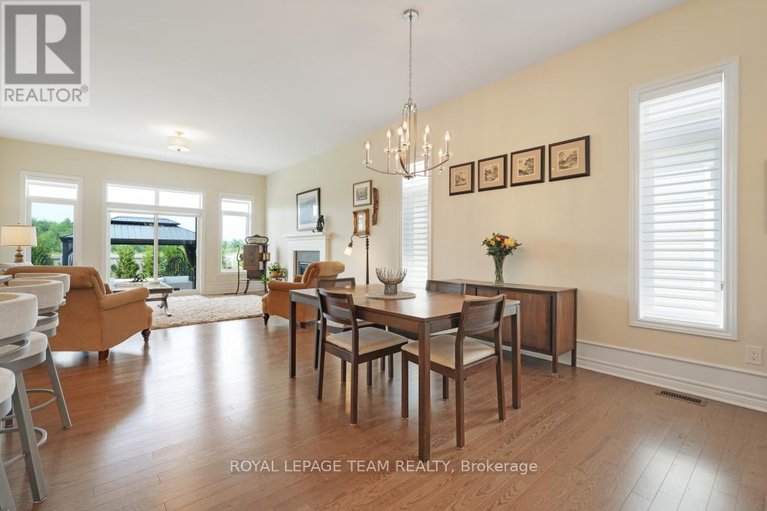 28689700/316-serenade-crescent-w/riverside-southgloucester-glen/ottawa/ontario/K1X0B8_16