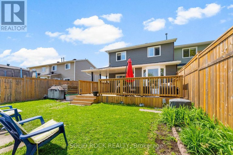 28313092/316-singleton-way/chatelaine-village/ottawa/ontario/K1E2B3_30