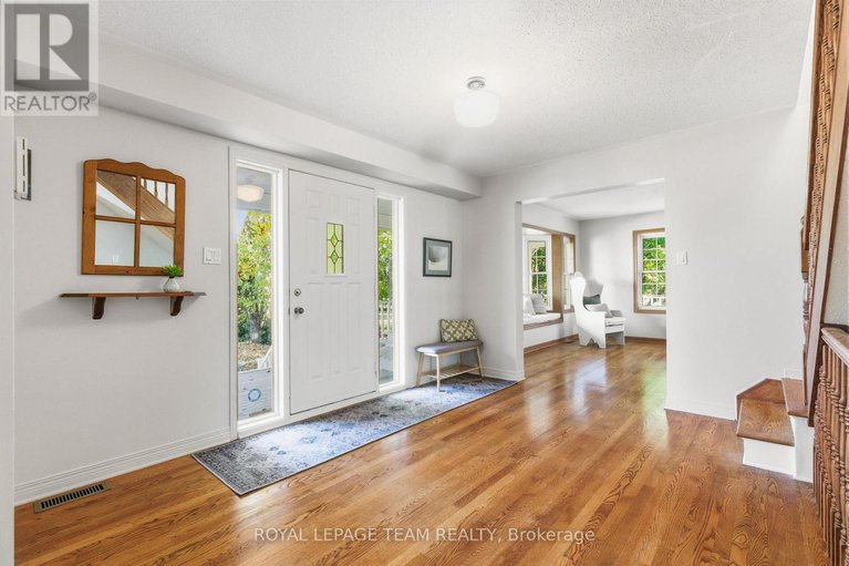 29036869/1102-cindy-hill-crescent/manotick-long-island-nicholls-island/ottawa/ontario/K4M1E8_8