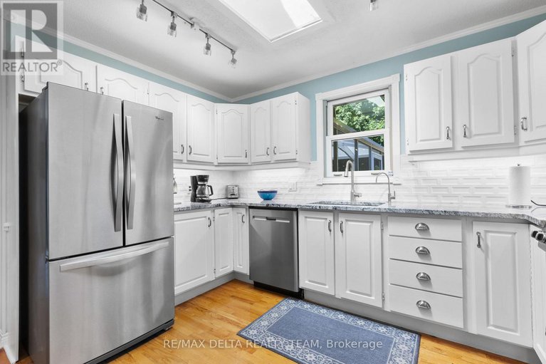 28782058/9-lasalle-street/clarencerockland-twp/clarence-rockland/ontario/K4K1K7_11