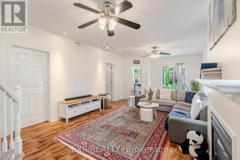 28873619/1562-lisbon-street/fallingbrookpineridge/ottawa/ontario/K4A4B9_36