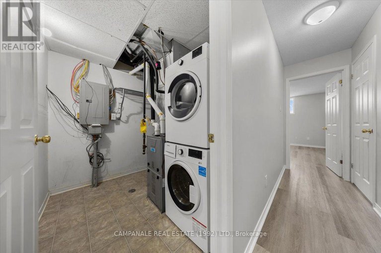 29341280/831-longfields-drive/longfields/ottawa/ontario/K2J5N2_16