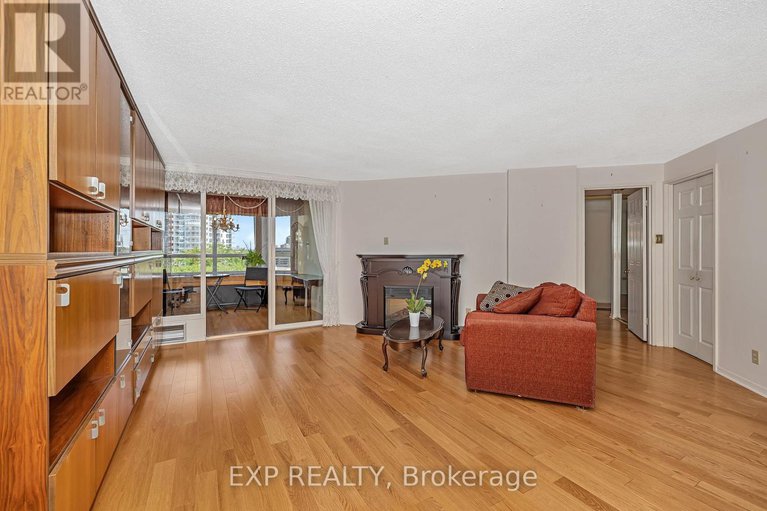 28632466/712-80-sandcastle-drive/leslie-park/ottawa/ontario/K2H9E7_8