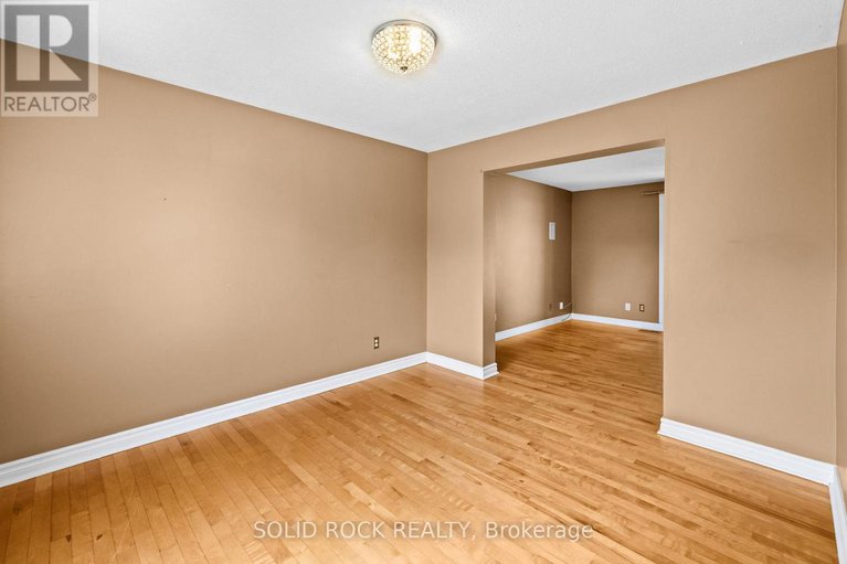 29353006/1631-charbonneau-street/bilberry-creekqueenswood-heights/ottawa/ontario/K1E2J6_14