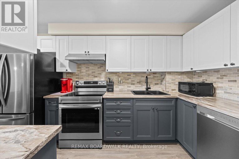 29208561/a-6643-bilberry-drive/convent-glen-north/ottawa/ontario/K1C4N5_12