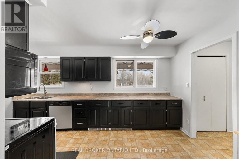 29618338/15658-county-43-road/north-stormont-finch-twp/north-stormont/ontario/K0C1K0_12