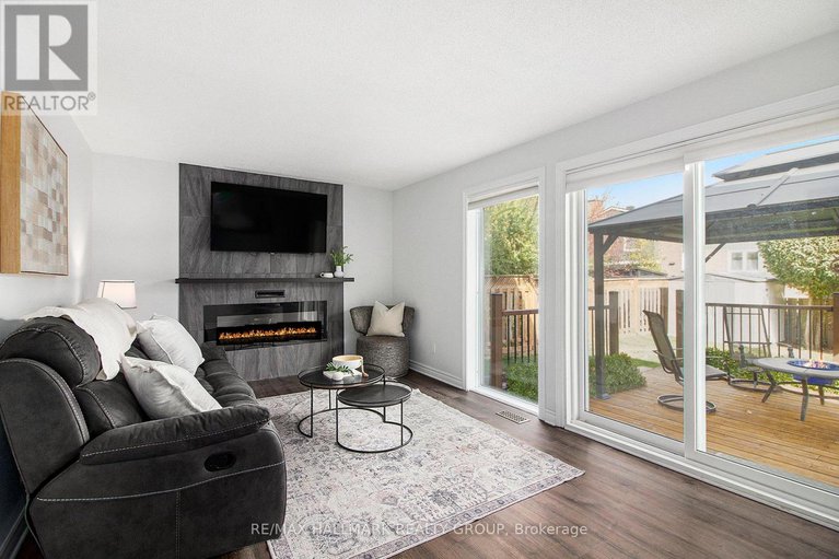 28994507/1118-chateau-crescent/orleans-wood/ottawa/ontario/K1C2E1_17