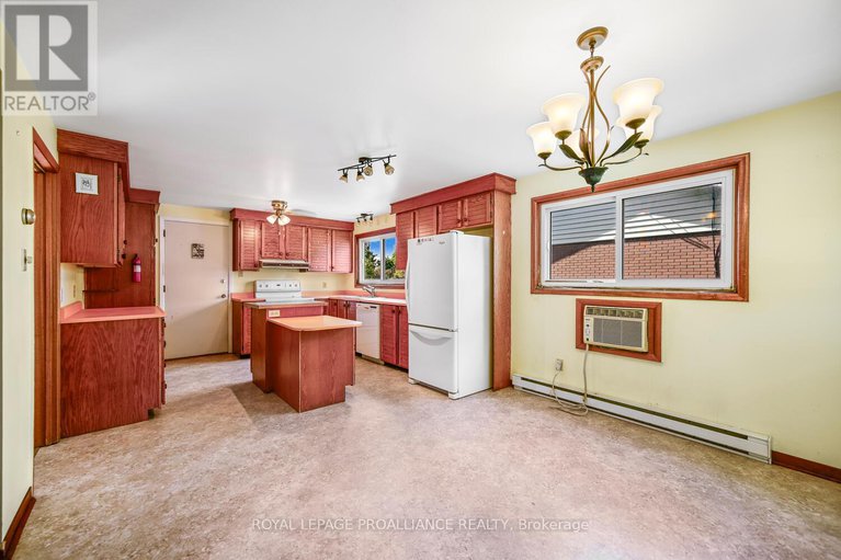 29233177/14-davison-avenue/brockville/brockville/ontario/K6V3C2_12