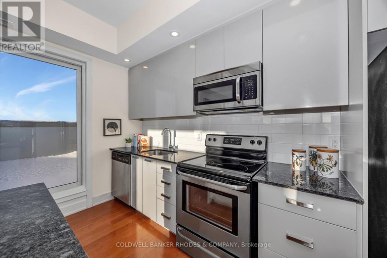 29406770/415-2785-baseline-road/redwood-park/ottawa/ontario/K2H0B7_9