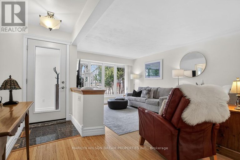 29599055/2105-bangor-street/elmvale-acresurbandale/ottawa/ontario/K1G2X6_11