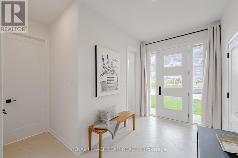 28698109/2055-wanderer-avenue/mahogany-community/ottawa/ontario/K4M0W9_5