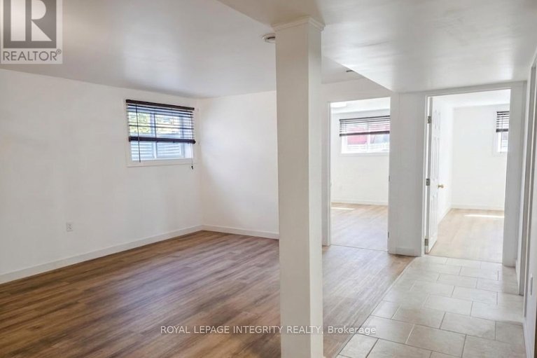 29659906/176-oakridge-boulevard/meadowlandscrestview/ottawa/ontario/K2G2V2_13