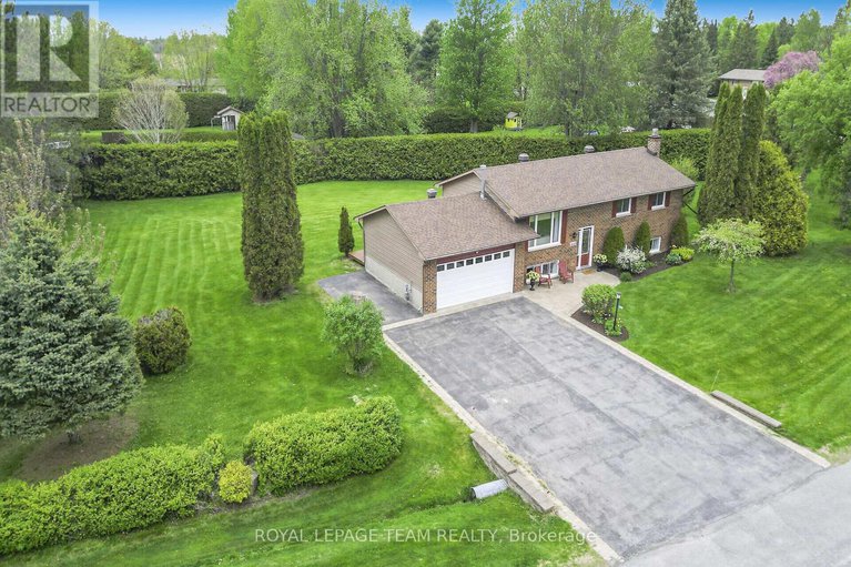 28356426/6489-doctor-blair-crescent/north-gower/ottawa/ontario/K0A2T0_36