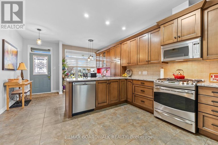 29636678/12-royalty-way/north-grenville-twp-kemptville-south/north-grenville/ontario/K0G1J0_11