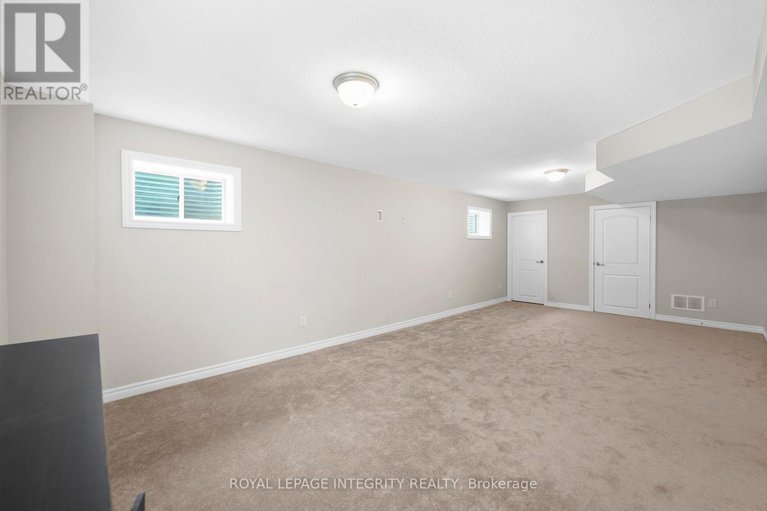 28643913/724-vennecy-terrace/orleans-village/ottawa/ontario/K1W0N3_32