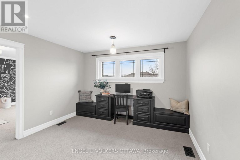 28267888/450-lockmaster-crescent/manotick-village-manotick-estates/ottawa/ontario/K4M1L9_33