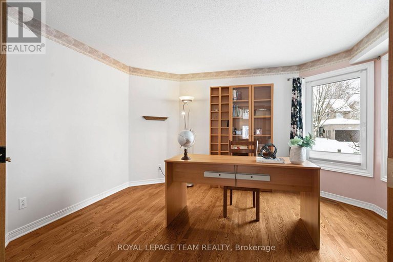 29298505/27-avonmore-crescent/barrhaven-east/ottawa/ontario/K2G6J7_5