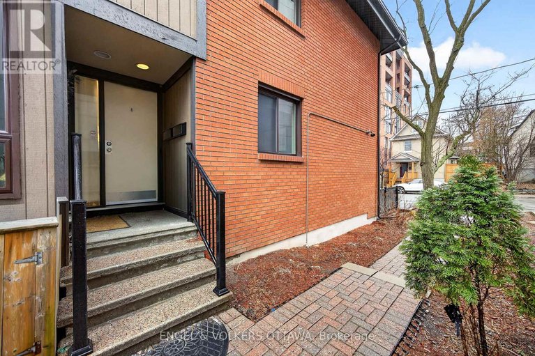 29616184/b-35-robinson-avenue/sandy-hill/ottawa/ontario/K1N8N8_2