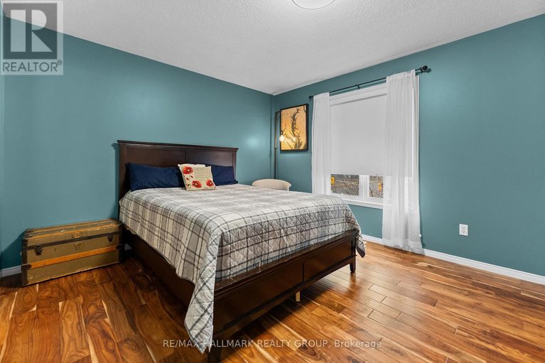 29622541/12-lakepointe-drive/avalon-east/ottawa/ontario/K4A5E3_35