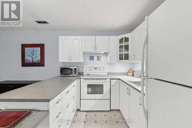 28847370/2931-ahearn-avenue/britannia/ottawa/ontario/K2B7A2_24