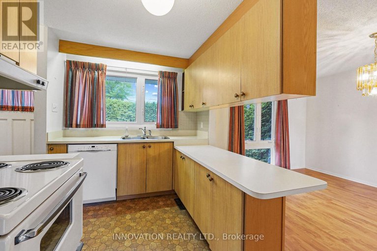 28394819/1871-greenacre-crescent/beacon-hill-south/ottawa/ontario/K1J6S7_12