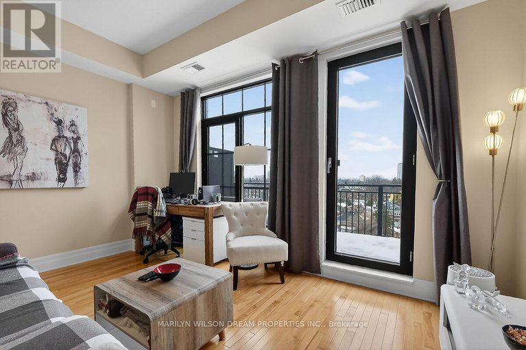 29440546/906-330-loretta-avenue-s/west-centre-town/ottawa/ontario/K1S4E8_18