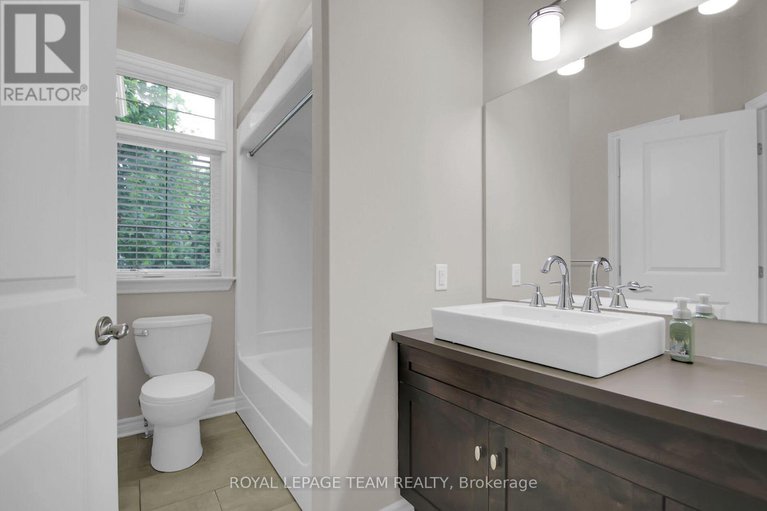28532592/142-west-ridge-drive/stittsville-central/ottawa/ontario/K2S2H3_22