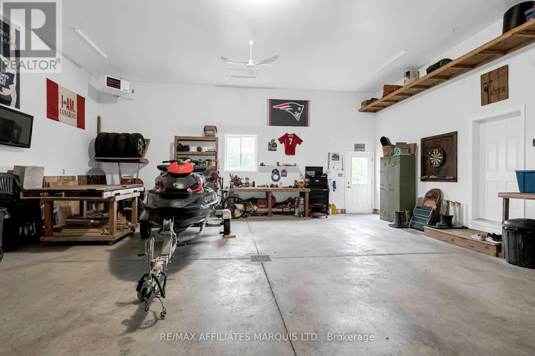 28797293/6840-lalonde-boulevard/south-glengarry-charlottenburgh-twp/south-glengarry/ontario/K0C2E0_33