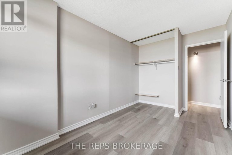 29101308/2001-900-dynes-road/carleton-square/ottawa/ontario/K2C3L6_11