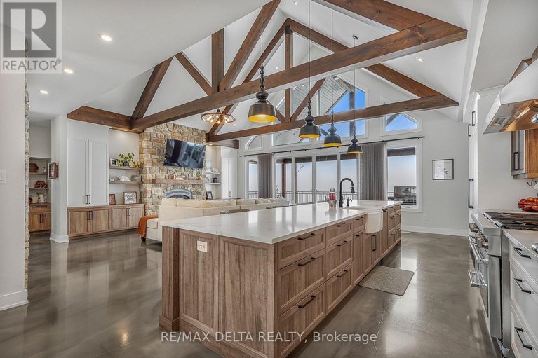 29456390/3815-old-highway-17-road/clarencerockland-twp/clarence-rockland/ontario/K4K1W2_16