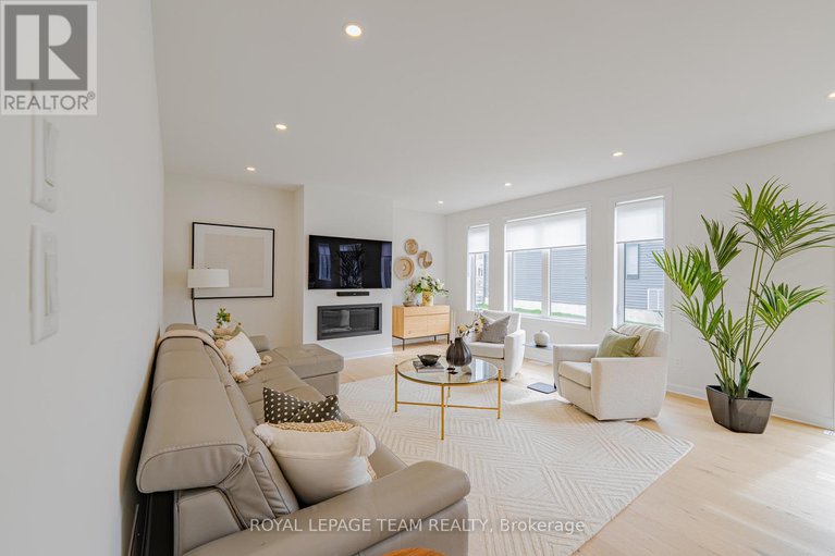 28284259/2055-wanderer-avenue/mahogany-community/ottawa/ontario/K4M0W9_25