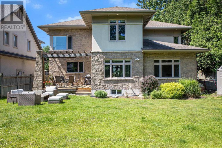 28832274/1934-lenester-avenue/mckellar-heightsglabar-park/ottawa/ontario/K2A1J9_36