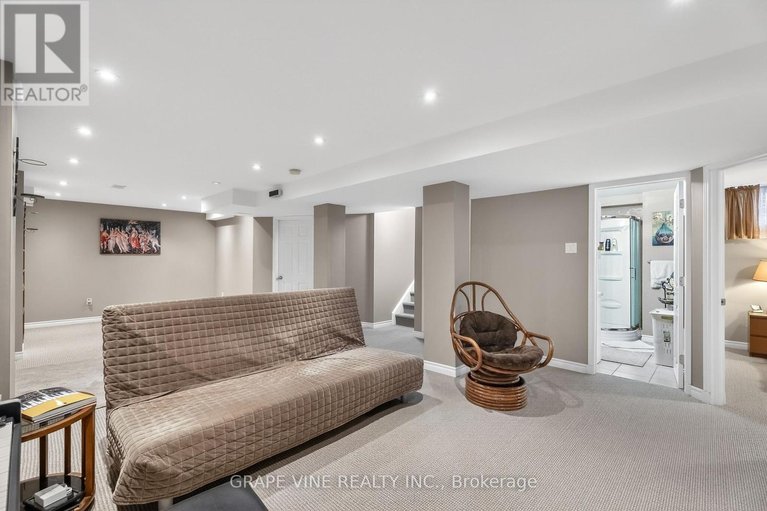 29648107/103-rowallen-place/hunt-club-parkgreenboro/ottawa/ontario/K1T4E3_44