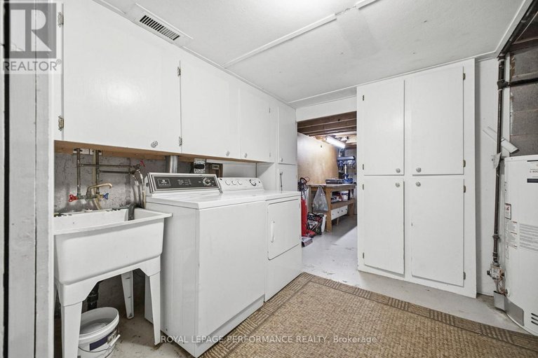 29516247/1089-st-emmanuel-terrace/convent-glen-north/ottawa/ontario/K1C2J6_33