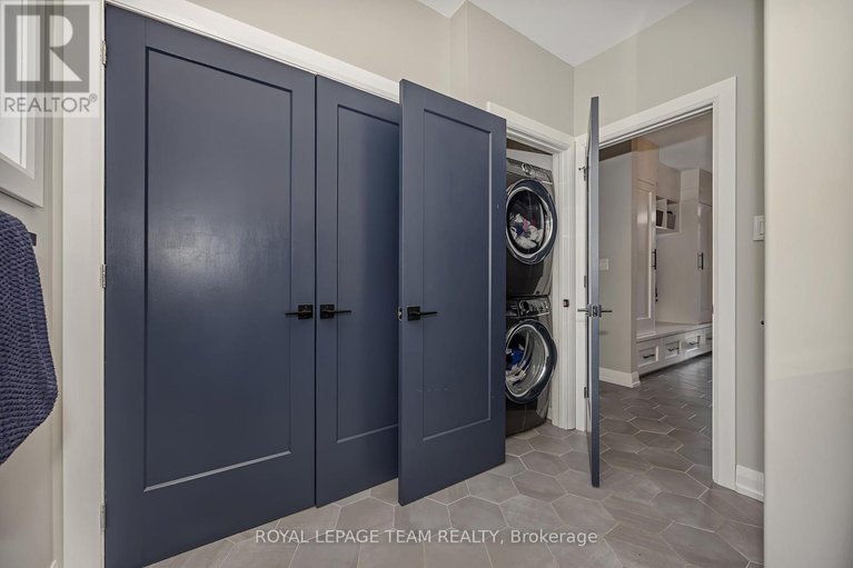 29645410/1517-back-place-avenue/greely/ottawa/ontario/K4P1R3_6