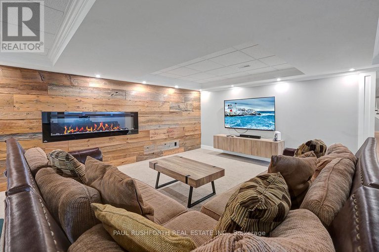 28933934/15-richland-drive/goulbourn-twp-from-franktown-rdsouth-to-rideau/ottawa/ontario/K0A2Z0_30