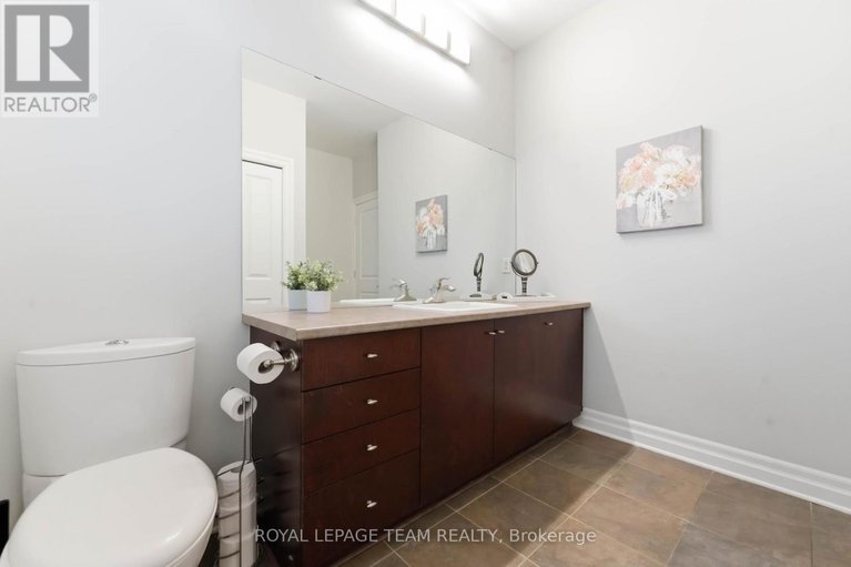 29386110/6-waterford-way/pineglencountry-place/ottawa/ontario/K2E7V4_21